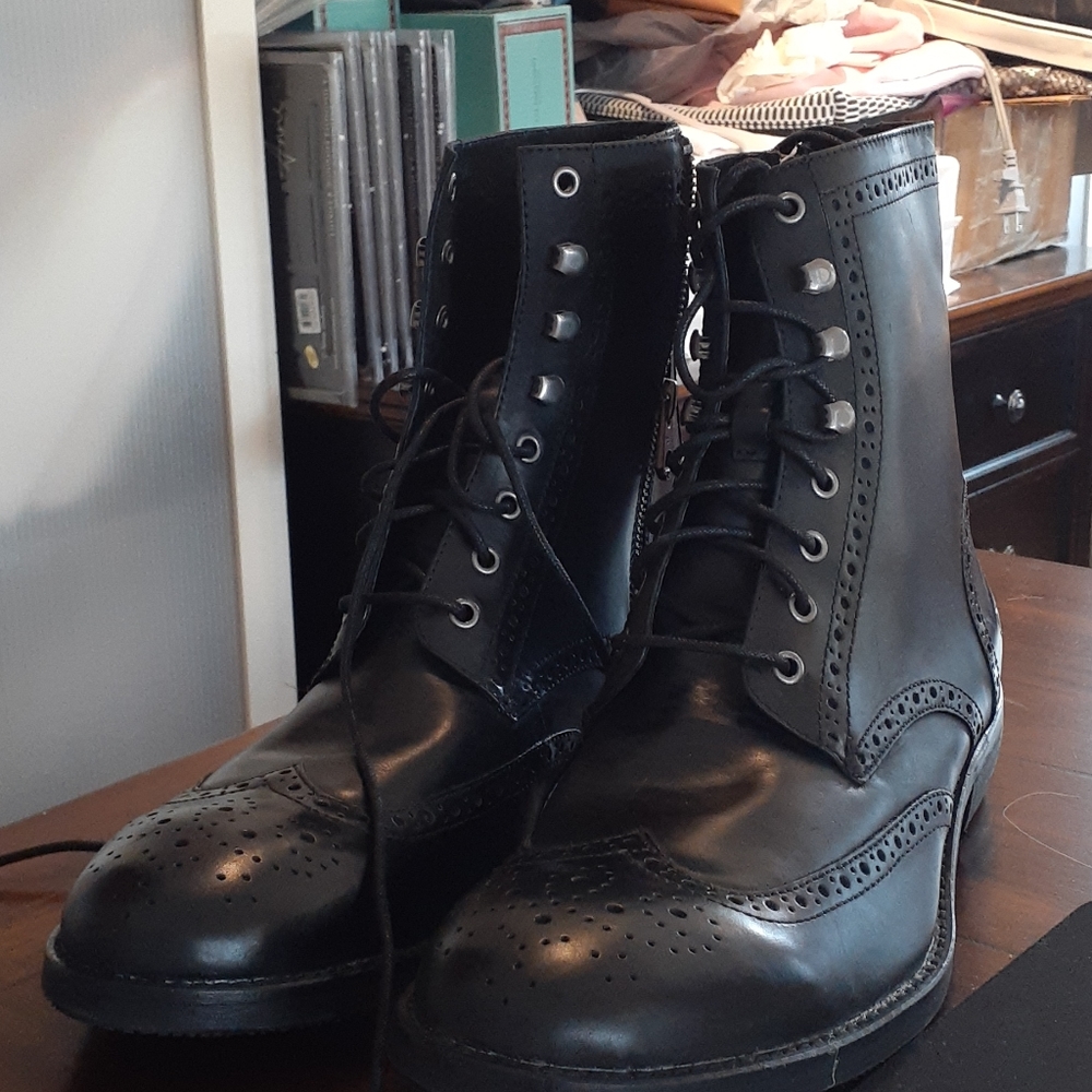 Brand new Andrew Marc dress boots